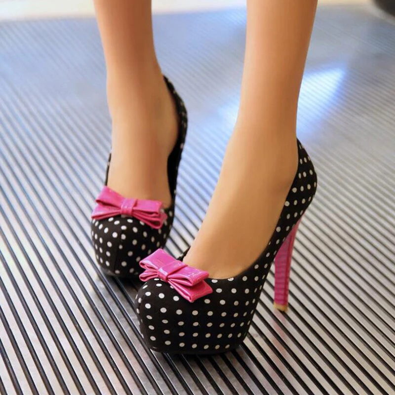 Chaussures Pin-Up Pois Noir - Image 4