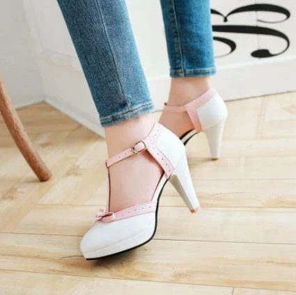 Chaussures Vintage Blanches - Image 3
