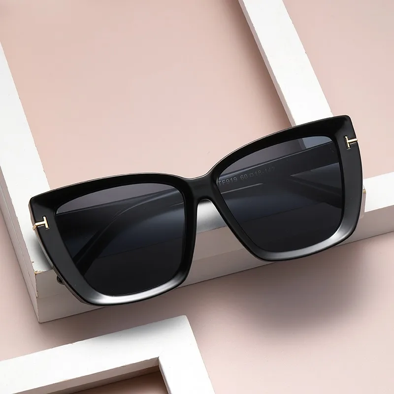 Glam Aura – Lunettes Oversize Élégance Luxe - Image 4