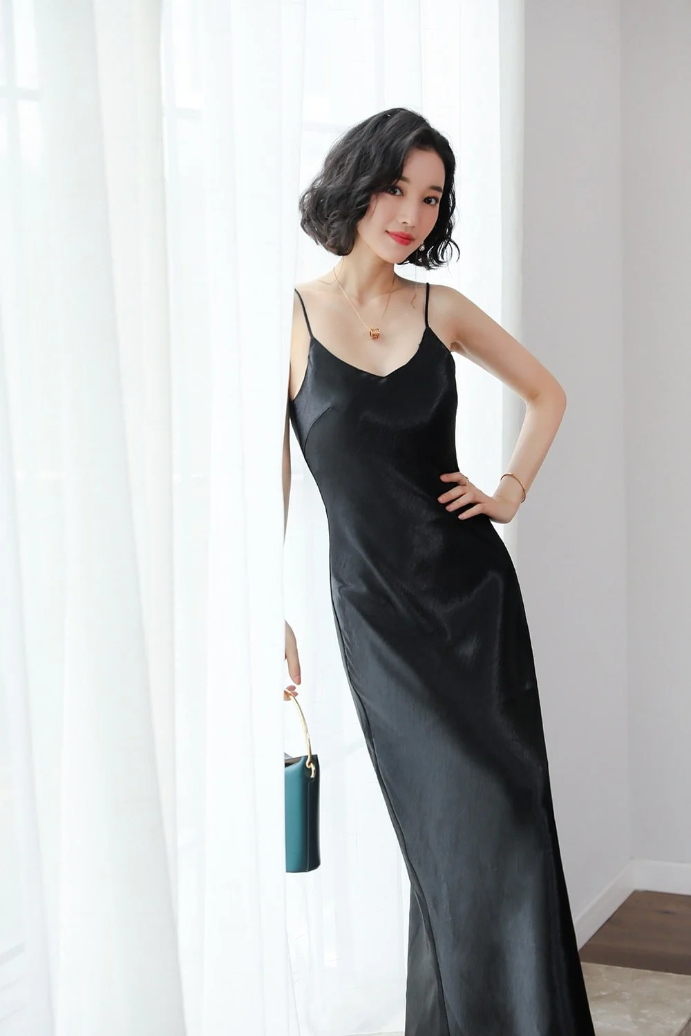 Robe Vintage <br> Chic - Image 3